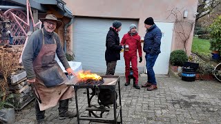 Anstacheln In Attenhausen Wie Eine Silvestertradition Kinder Auf Den Philippinen Unterstützt