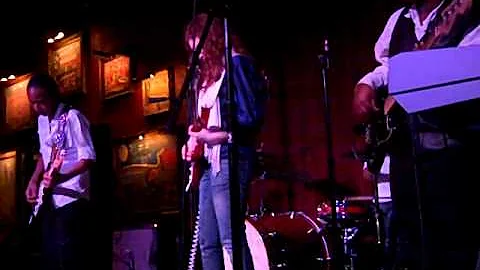 The Peterson Brothers with Rebecca Laird - Sittin ...