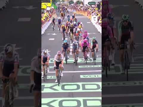 💙 Decathlon CMA CGM a bien fait de l’emmener, Olav Kooij remporte au sprint la 5e étape du Tour !