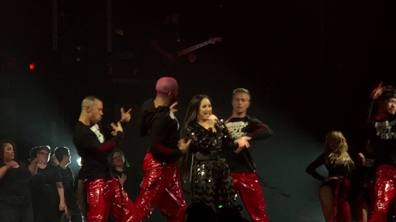 Demi Lovato Sorry Not Sorry Live Youtube Demi Lovato Sorry Not Sorry Live Youtube