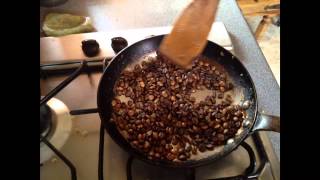 How To Roast Coffee Beans In A Frying Pan or a Cast Iron Skillet At Home: roasting made easy