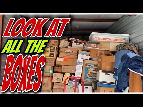Look what we found | abandoned storage unit packed in the 80s | @Little Mama Stalker #storagestalker