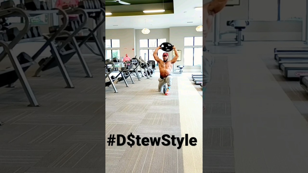 Leg Day BlackAdam Style. Lunges with Extra Weight to improve my Vertical Jump. 