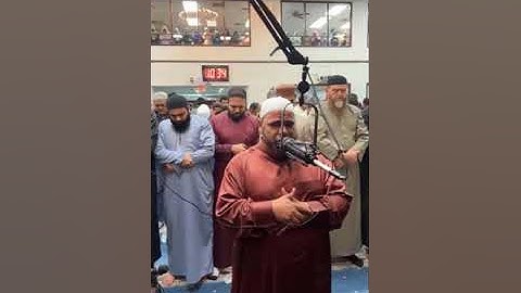 وَهِيَ تَجْرِي بِهِمْ فِي مَوْجٍ كَالْجِبَالِ #تلاوه خاشعه تجعلك تبكى