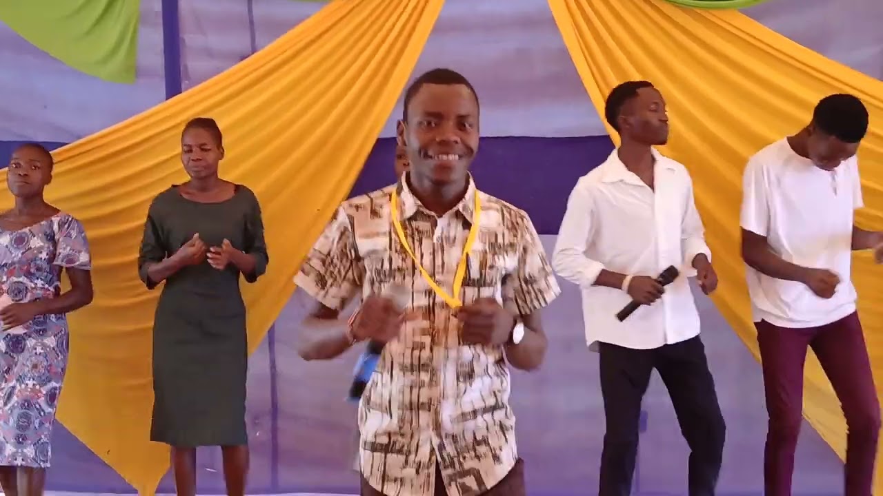 Ana Keti K Katikati Ya Sifa