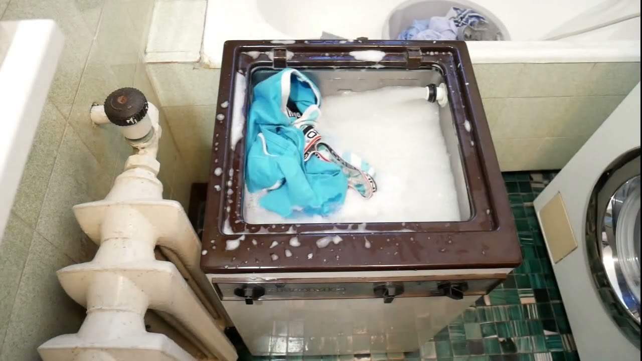 8 GODZIN: Pralka Romo R 190 (1988) samo pranie (dźwięk pralka Frania)