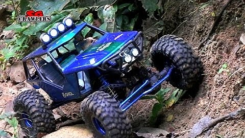 Hill climb Axial SCX10 Dingo Jeep Wrangler Wraith at Durian Loop Trails