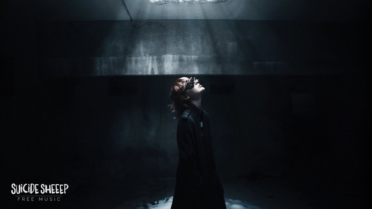 Mickey Valen x Lucian - Hero (feat. Oktavian)