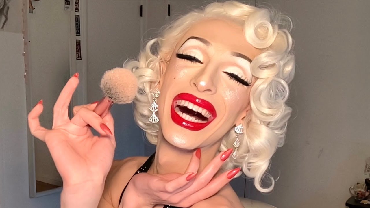 Мэрилин Монро делает макияж (ASMR)