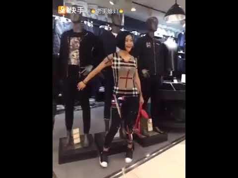 Megang titit cowok - YouTube