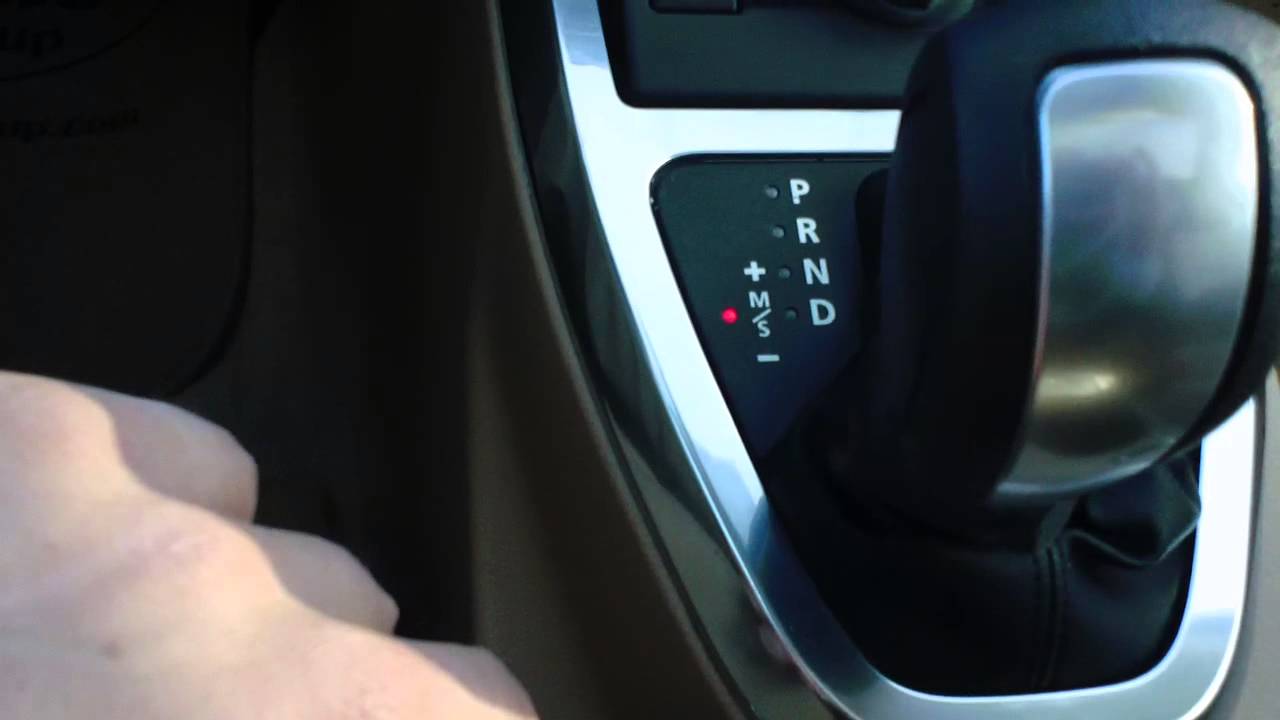 HOW TO USE AUTO STICK IN A LANDROVER - YouTube