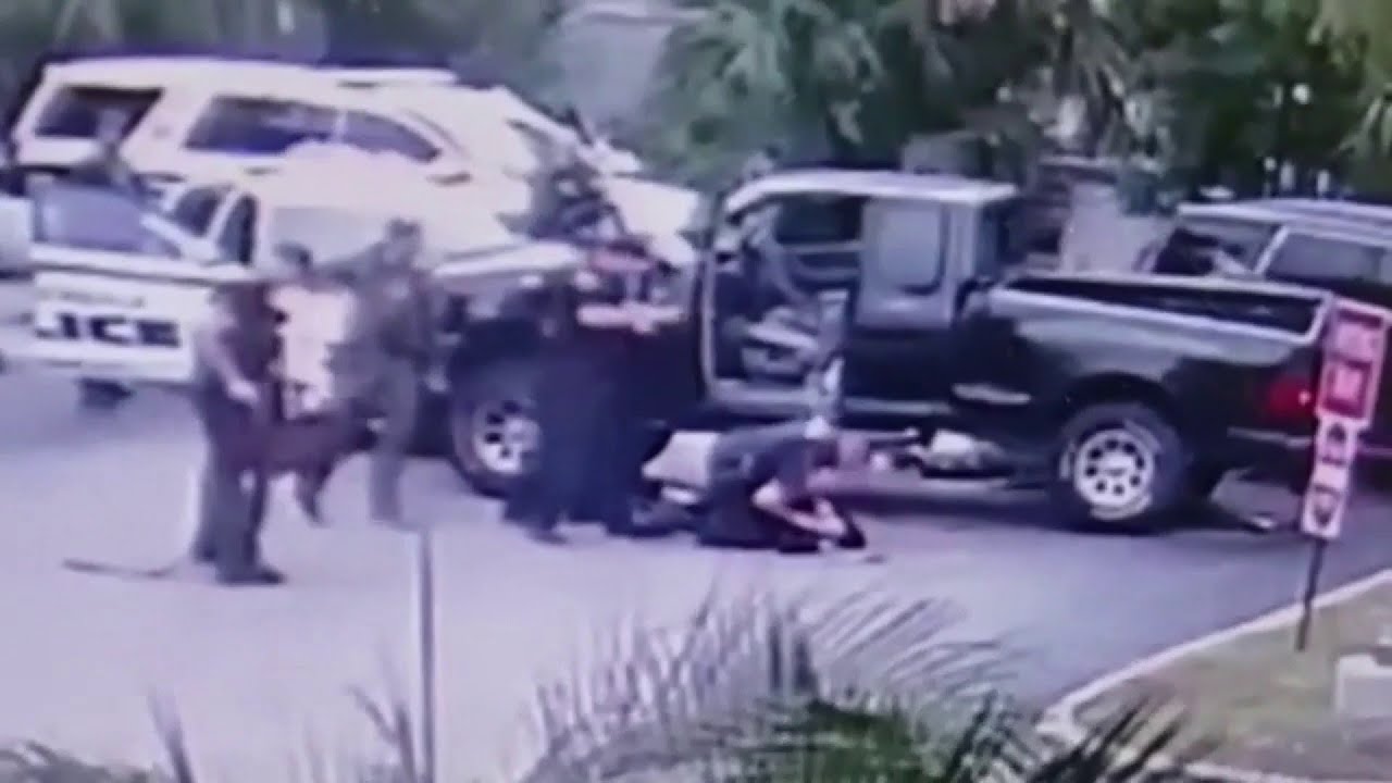 Officers punch suspect after high-speed chase in Broward County