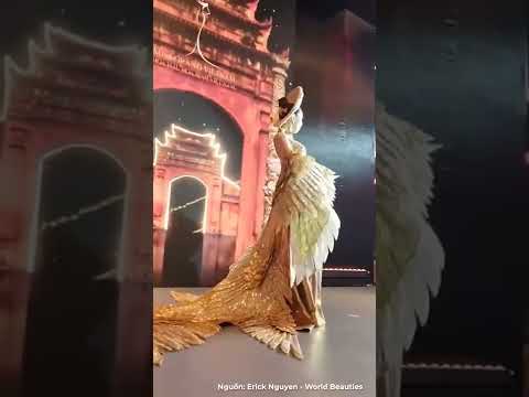 Video Thùy Tiên kém duyên với đồ cồng kềnh, giống con quạ... - youtube