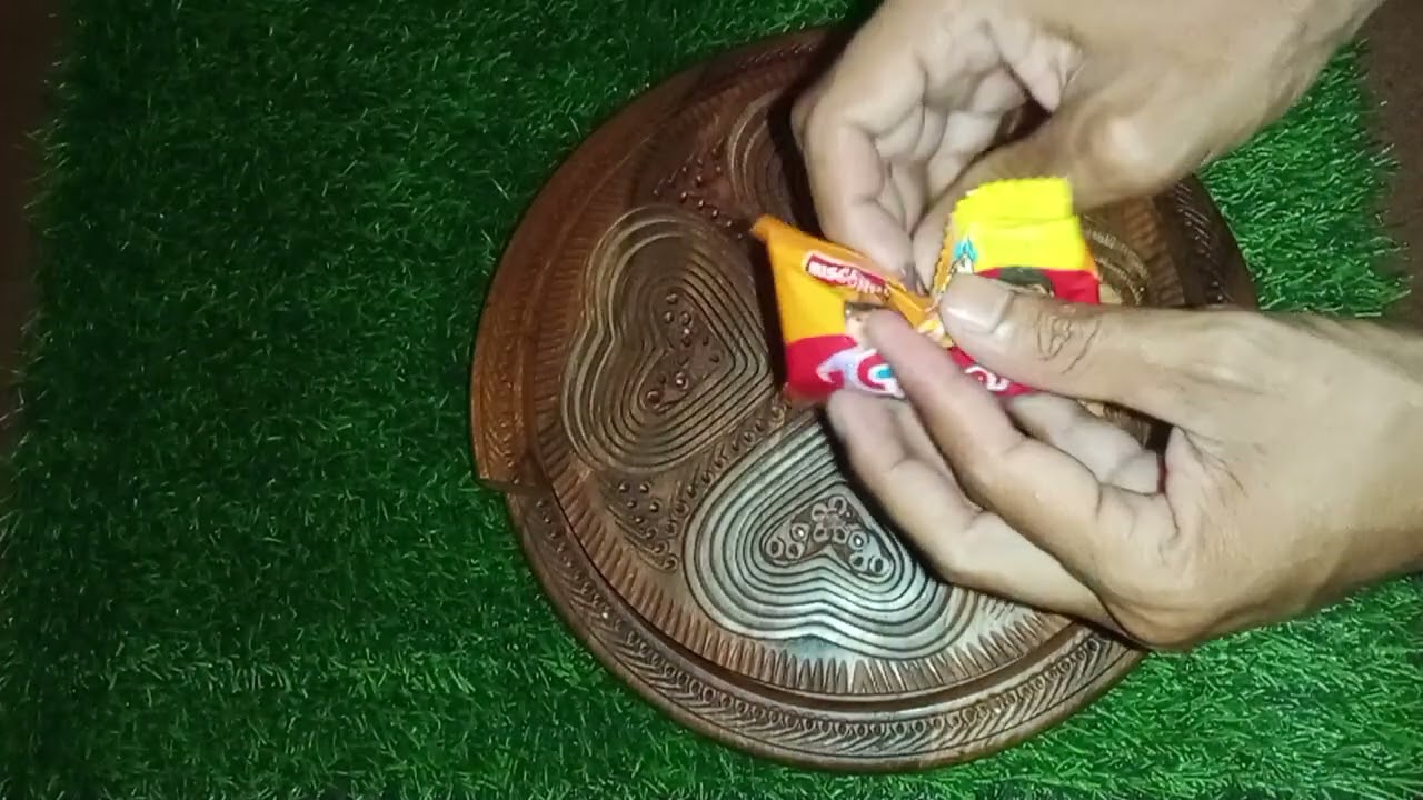 Mama Namak Paare Cocomo Fanta & Eclairs Toffee In Filling Platter|