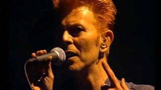 Video thumbnail of "David Bowie- The Man Who Sold The World (Live 6-22-96)"