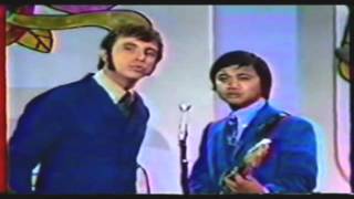 Video voorbeeld van "Association - Never My Love (1967)"