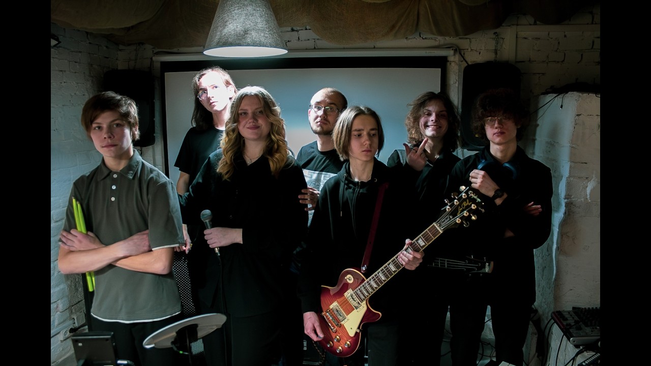 Дебютный концерт группы Сензар