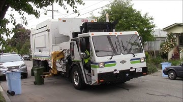 Heil MultiTask SL Garbage Truck