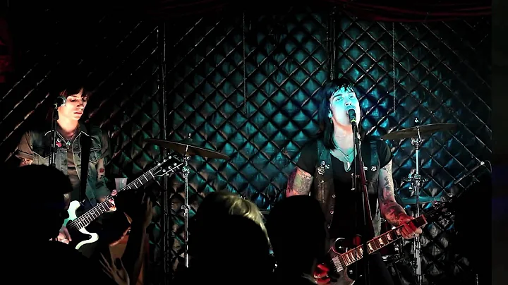 BITERS "Oh Yeah (The Bitch Wants More)" live @ Sta...