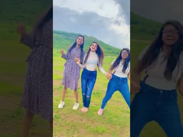 Tu hi yaar mera😍🥰#bindasskavya #bindasskavyashorts #shorts class=