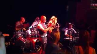 "September" - Candy Dulfer & Jan Van Duikeren