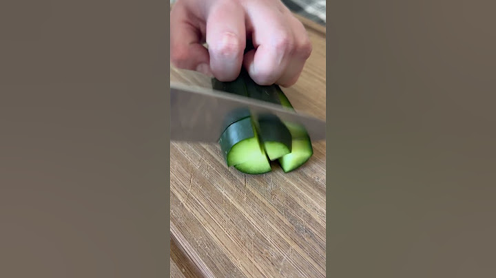 How to Dice Cucumbers