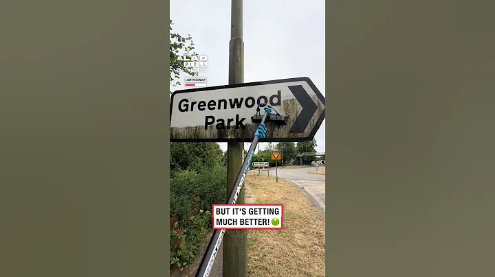 Super satisfying road sign cleaning