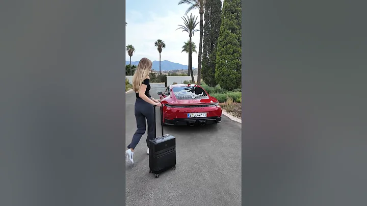 Luggage to the Rear 🤣 ! 2025 Porsche 911GTS Hybrid #shorts