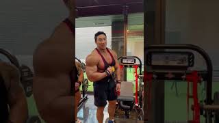 Chul Soon Hwang Details Back Workout For Widespread Lats