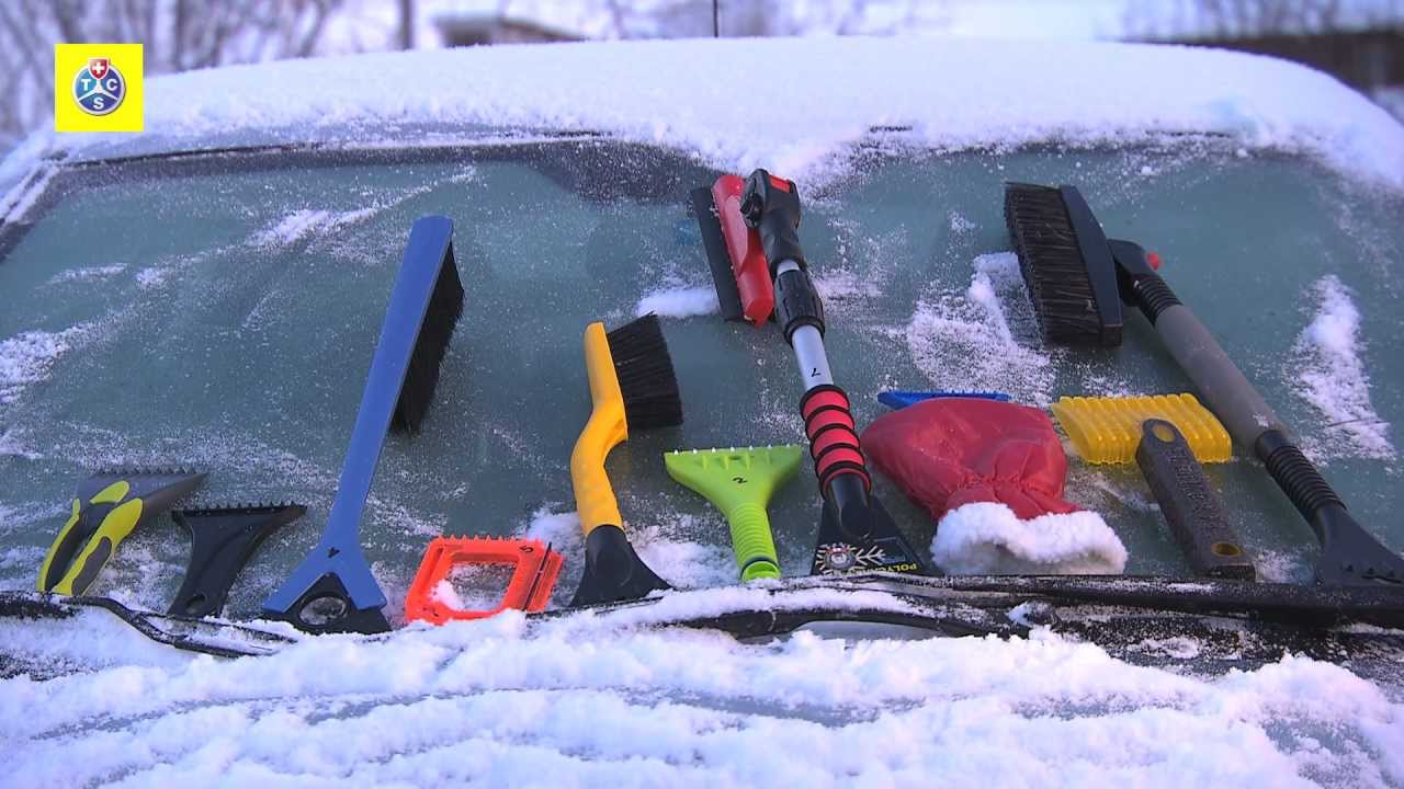 Eiskratzen am Auto: Tipps für eisfreie Scheiben
