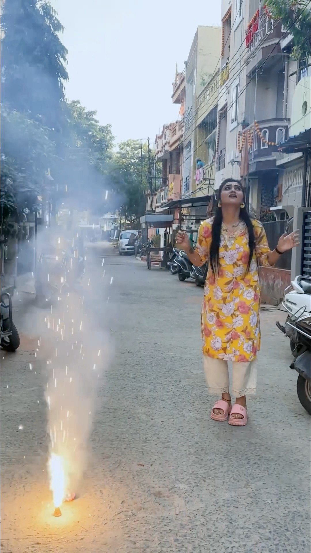 यें सुबह कब हो गयी यार???? #kajalsoni #comedy #youtubeshorts #funny #diwali #happydiwali