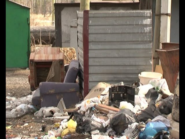 Жители: «Кто уберет наш мусор?» Мусорный апокалипсис на улице Пристанционная
