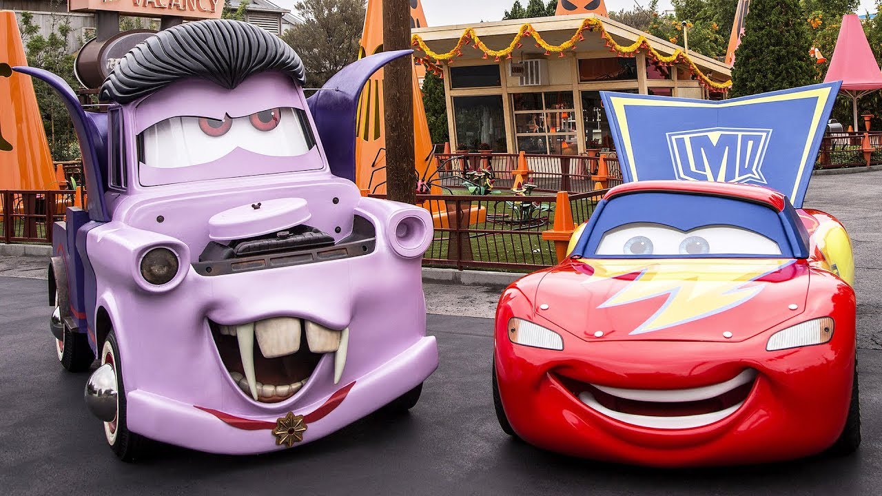 ALL Cars Land Halloween Costumes: Vampire Mater, Clown Red, Pirate Cruz, DJ...