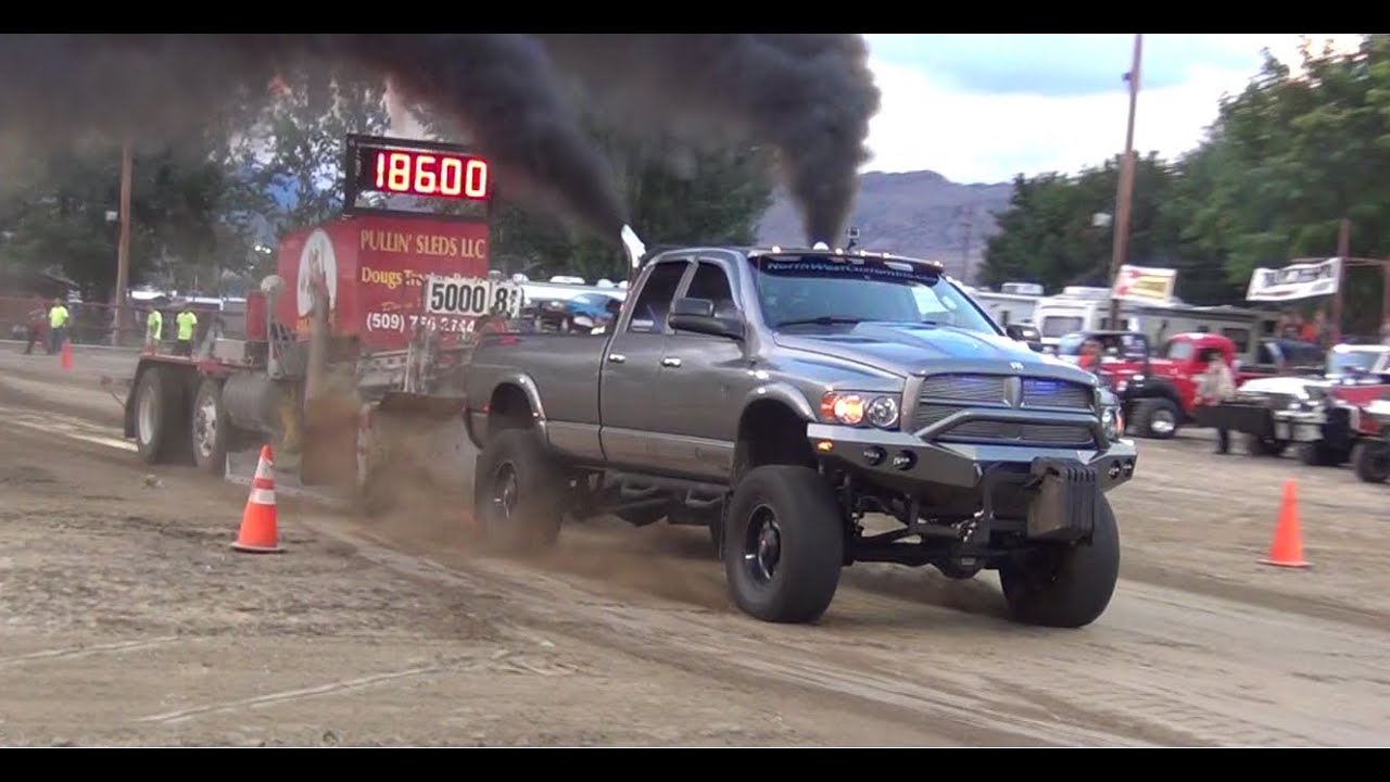 Diesel class Tonasket Truck & Tractor Pulls 2015 YouTube
