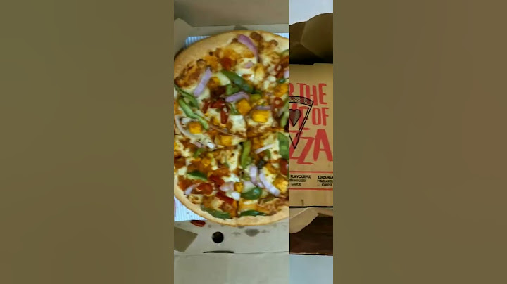 Pizza🍕from Pizza Hut. Food explore. Tandoori Paneer & Chicken Pepperoni 🍕🍕 #foodie #pizza