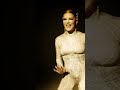 🔥🔥🔥 Este tema tiene una energía que me pone a bailar cada vez que lo escucho.  Ya lo dedicaron ??