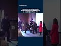В Чили собака по поиску наркотиков вцепилась в брюки вице-адмирала ВМС