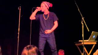 Dylan Holland performing Never Change