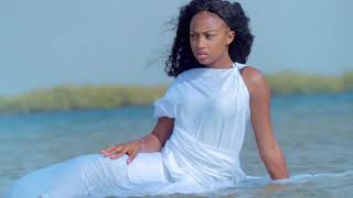 ASTOU SANDRA SMITH ( Astar) Récipiendaire au AWLA 2020