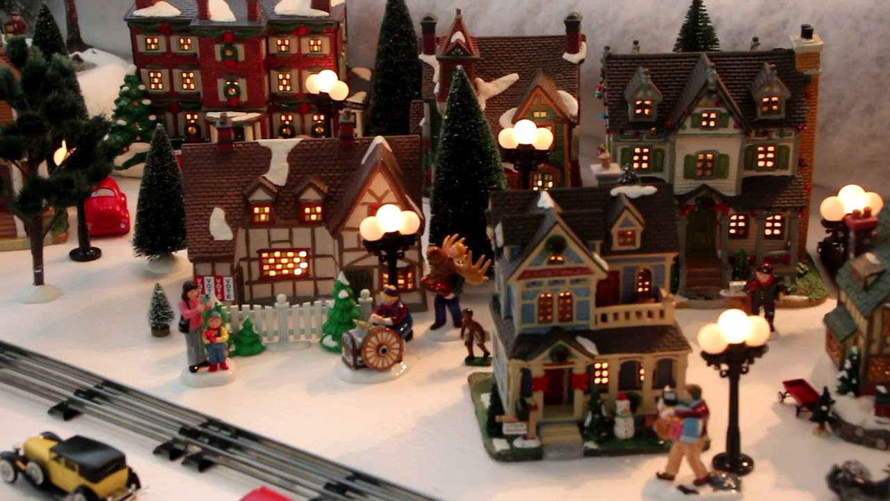 Lionel Trains and Christmas Village 2017 - Stevens