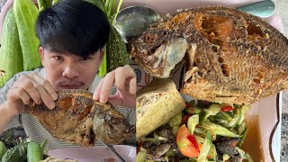 ปลานิลทอดตำแตง มกไข่ปลาแก้มผักสด ข้าวเหนียวฮ้อนๆ จ๊วดๆ