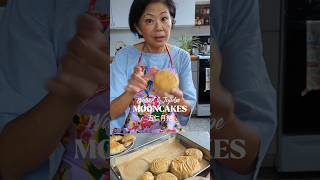 'Tis the Season for Mooncakes 🥮 #midautumnfestival #mooncake #hongkong #vegan