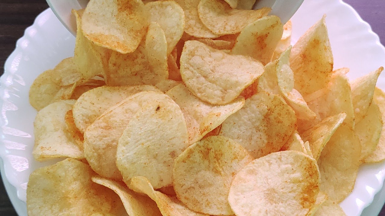 Homemade Crispy Potato Chips | How to make Potato chips | Easy Potato chips | உருளைக்கிழங்கு சிப்ஸ் | DeepaKannan