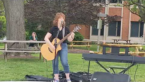 Lisa Crowe @ Wilmette Village Green