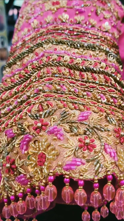 #fashionstyles #saree #sareefashion #onlineshopping #embroiderylover