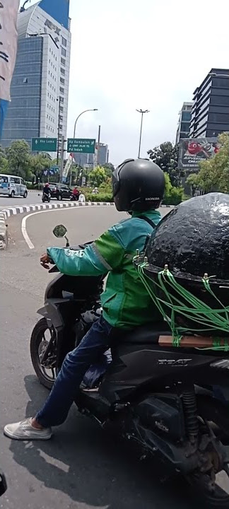 ojol bawa paket batu#perjuangan seorang ayah#shorts