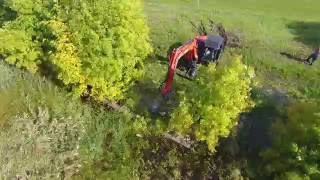 Loftness VMLogix Excavator Mulching Head on Kubota (raw footage) 160902 2