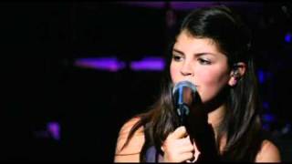 nikki yanofsky - at last - By Zeca Linhares