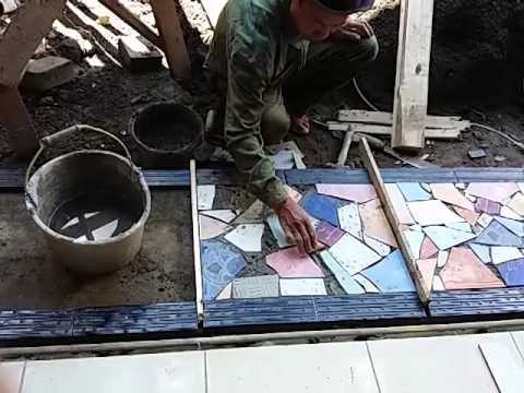 Cara Pasang Keramik teras warna warni Doovi