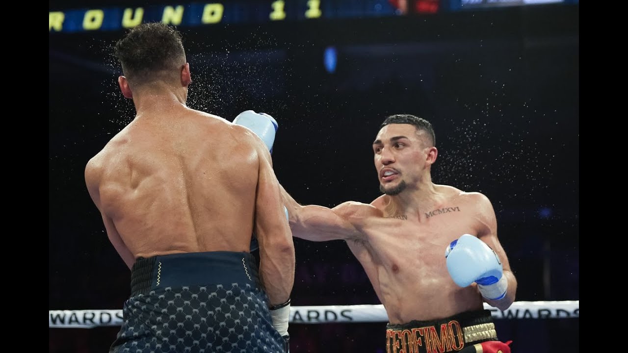 TEOFIMO LOPEZ wins a highly questionable unanimous decision over
